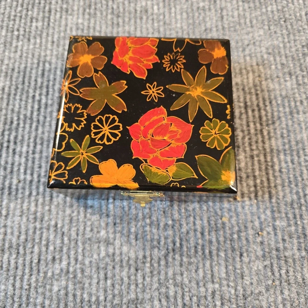Vintage Jewlery Box Floral‎ Plastic Lucite Hinged